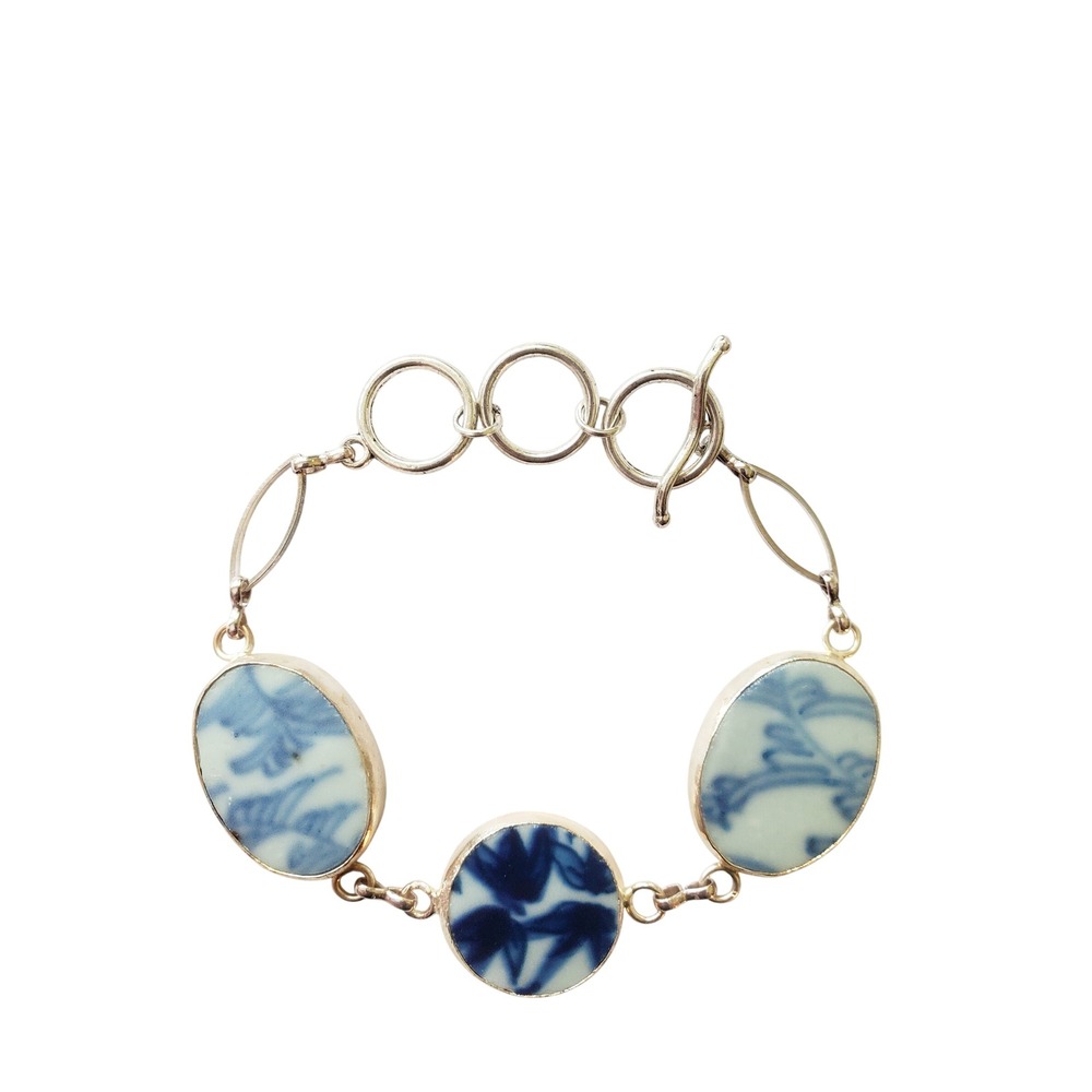 Vintage Porcelain Pottery Shard Bracelet in Blue White - Adjustable Toggle Clasp